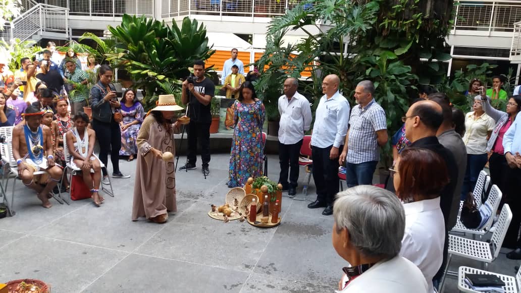 PRIMER ENCUENTRO DE SABERES ANCENTRALES INDÍGENAS EN LA FEVP