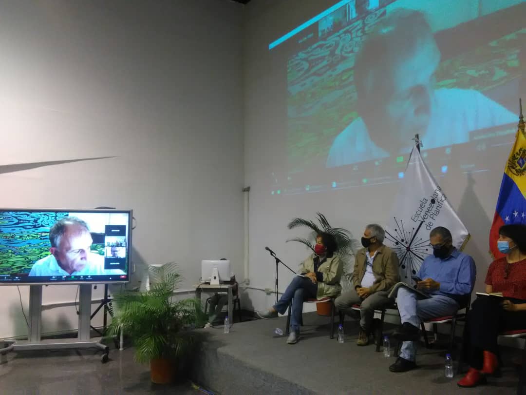 Con mucha alegría la FEVP realizó la clausura de su semana aniversario con el bautizo del libro “La Idea de Ciudad”, a través de la Plataforma digital Zoom. Con mucha alegría la FEVP realizó la clausura de su semana aniversario con el bautizo del libro “La Idea de Ciudad”, a través de la Plataforma digital Zoom.