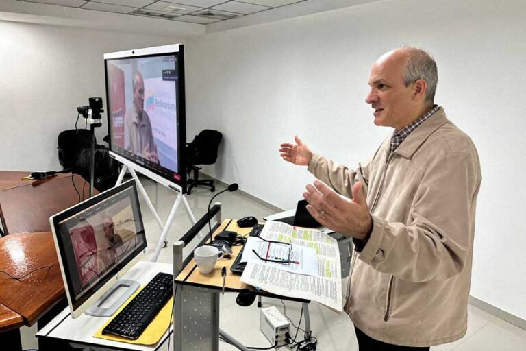 Vicepresidente Menéndez: “Las Compras Públicas es parte de un nuevo metabolismo económico en nuestro país”