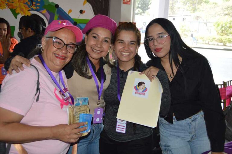Fundación Escuela Venezolana de Planificación sede del Encuentro Nacional del Movimiento de Movimientos Josefa Joaquina Sánchez