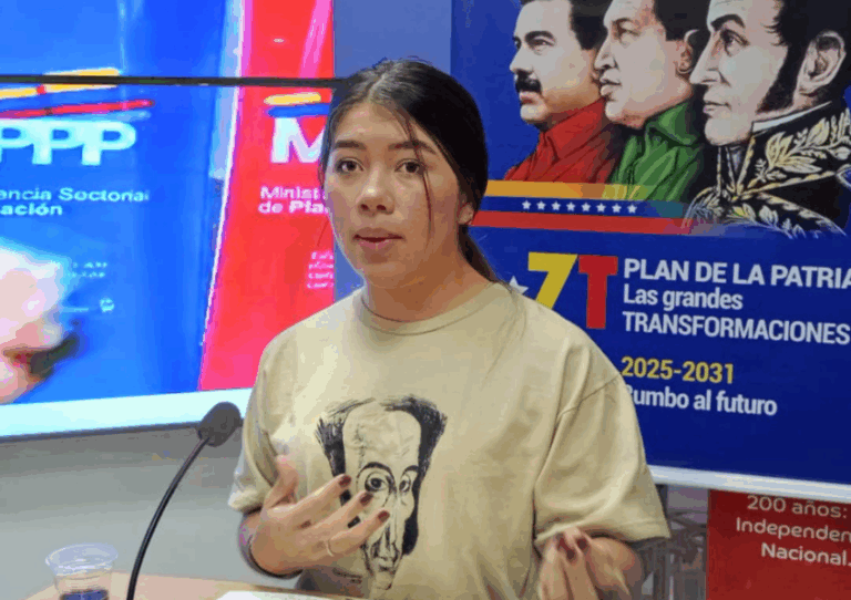 Bolívar Hoy: Juventud, Poder Popular y Refundación de la Patria
